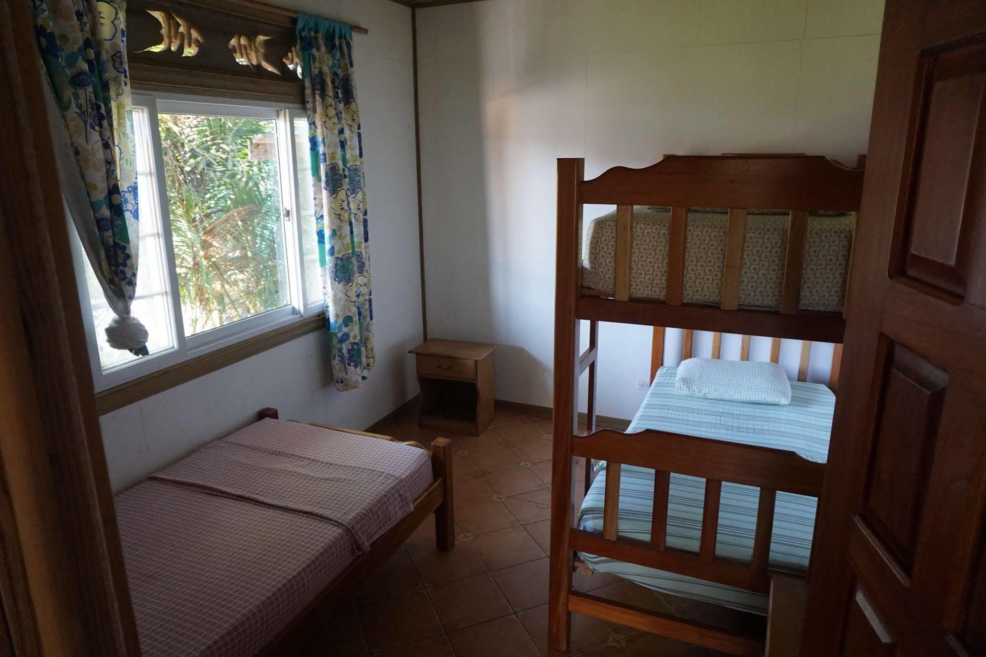 Spanish By The Sea - Bocas Bocas Town Luaran gambar